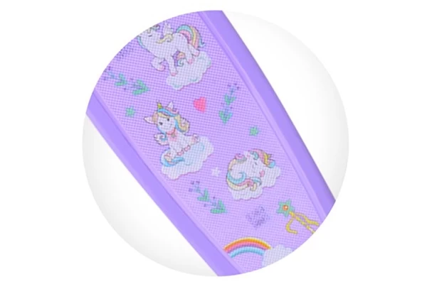 Brett mit Einhörnern