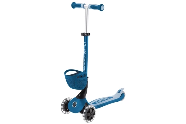 Position 3: ein Roller