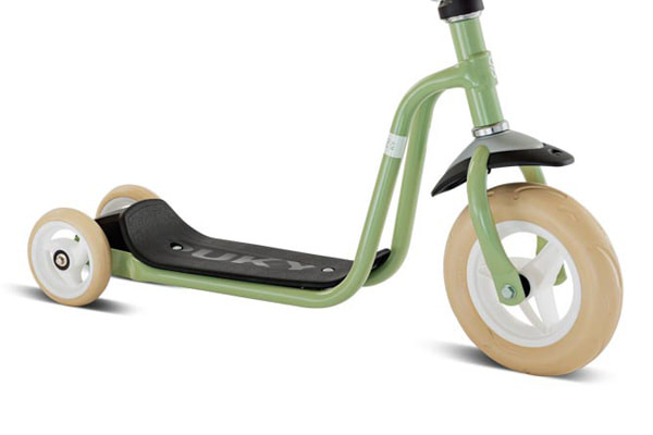 Dreirädriger Kinderroller