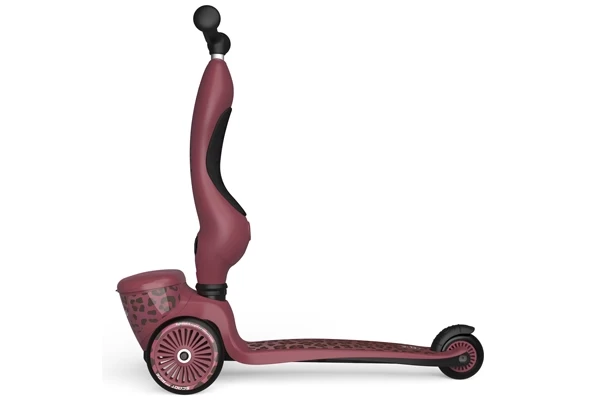 Position 2: ein Roller
