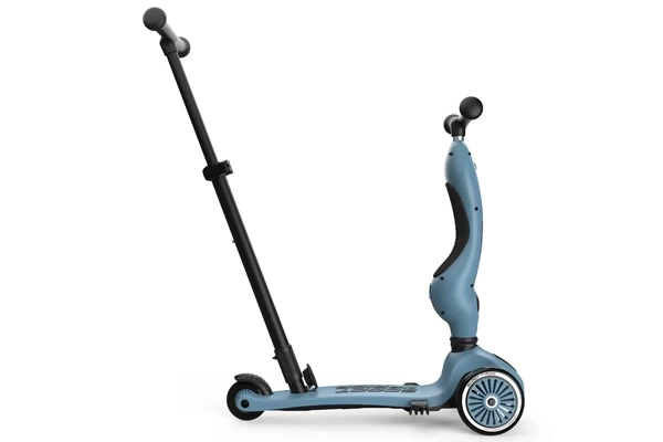 Position 2: ein Roller