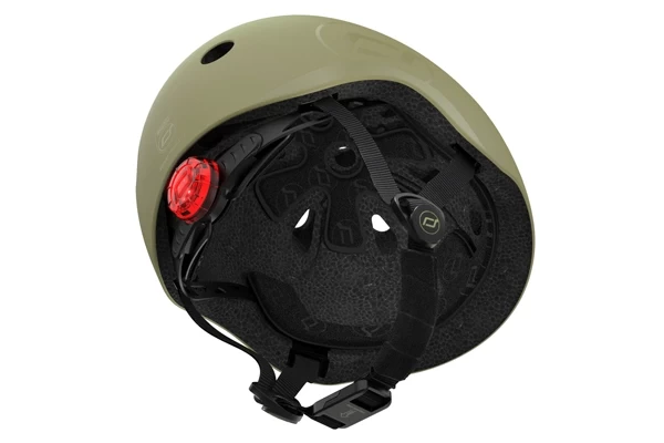 Mit Lüftungsöffnungen