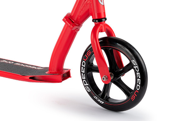 Mit ABEC-7 Kugellagern in den Rädern