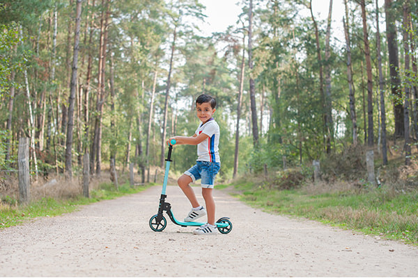 Kühle mintfarbene Farbe