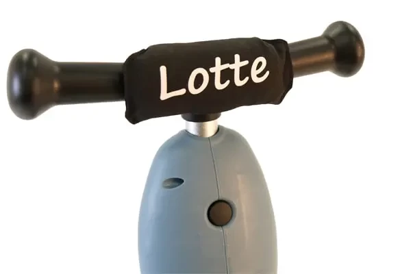 Optional: Lenkerpolster mit Namen